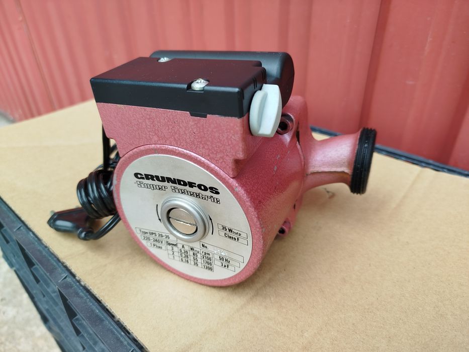 Pompa obiegowa GRUNDFOS super selectric