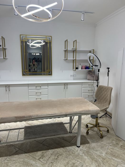 Аренда кушетки / массажный кабинет / перманент