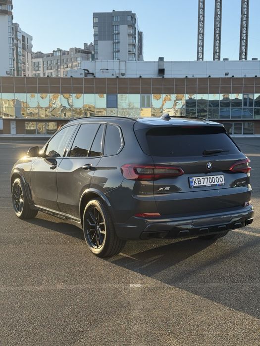 Bmw x5 g05 2019.