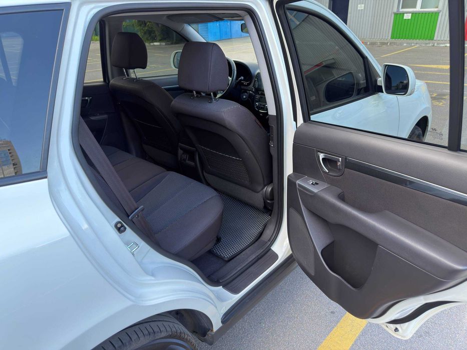 Hyundai Santa FE 2010 автомат. дизель. повний привід.