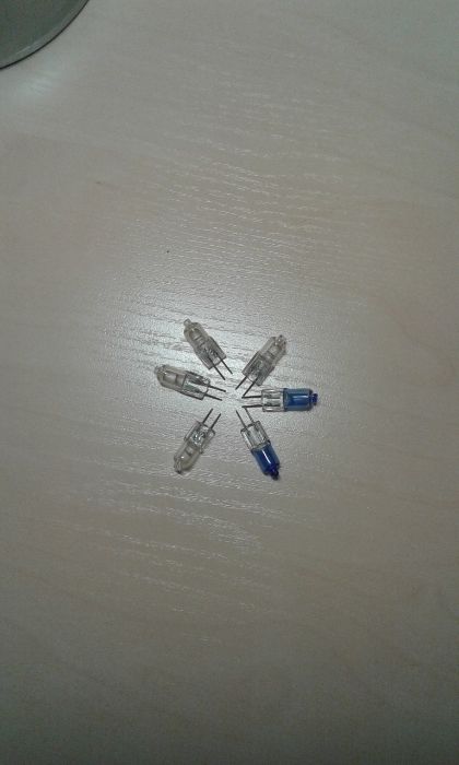 Лампочки галогенные 12V 20W