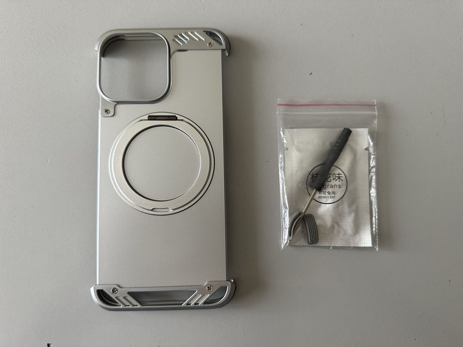 Безрамковий чохол iphone 14 pro max