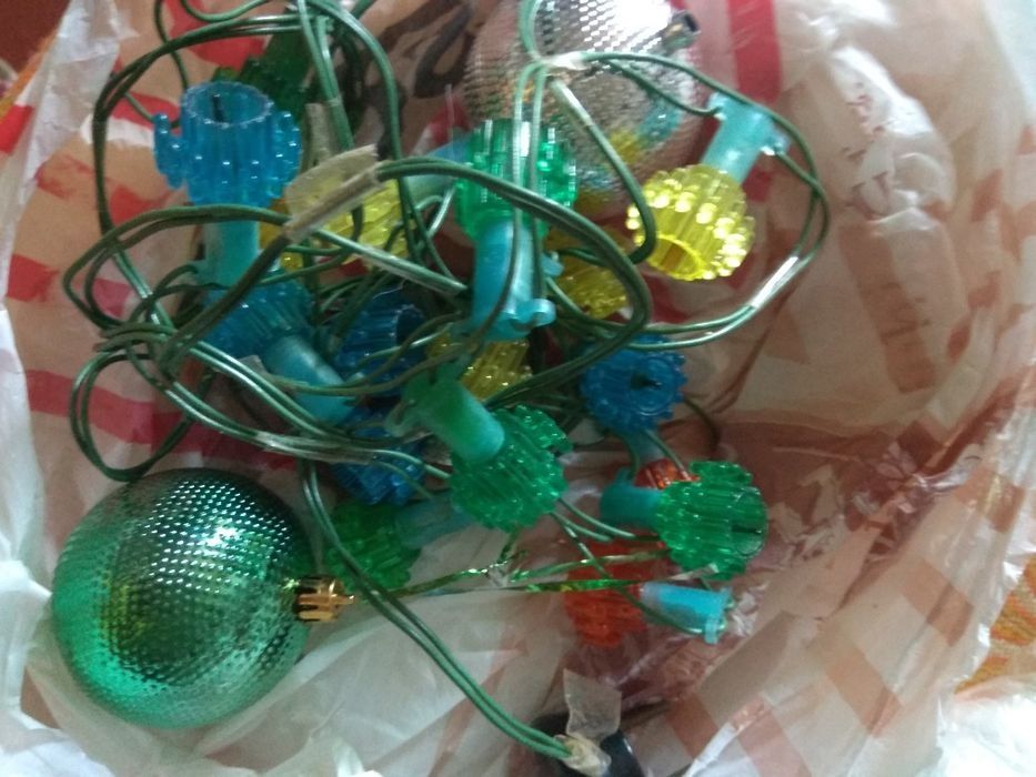 Продам   новые статуэтки Лошадкиигрушки