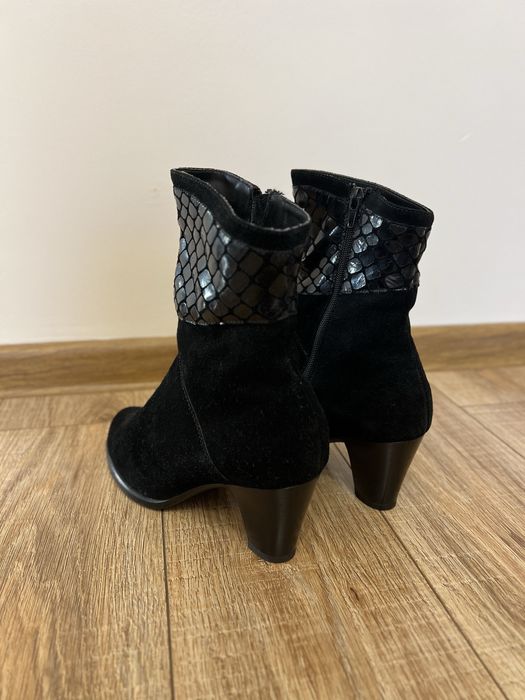 Жіночі черевики з натуральної замші