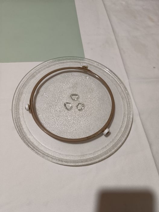 Sofá chaise longo azul escuro.