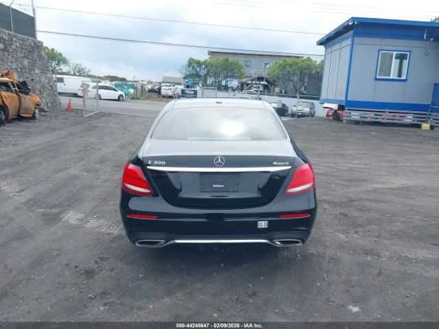 Mercedes-Benz E 300 2017 .