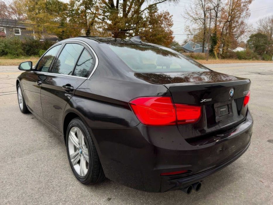 BMW 3 Series 330i xDrive      2017