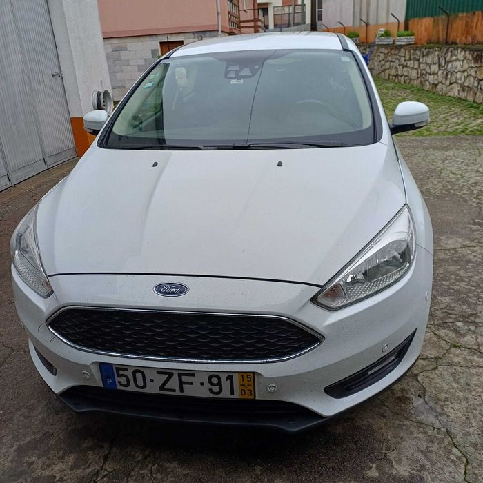 Vendo Ford Focus Titanium impecável 2015