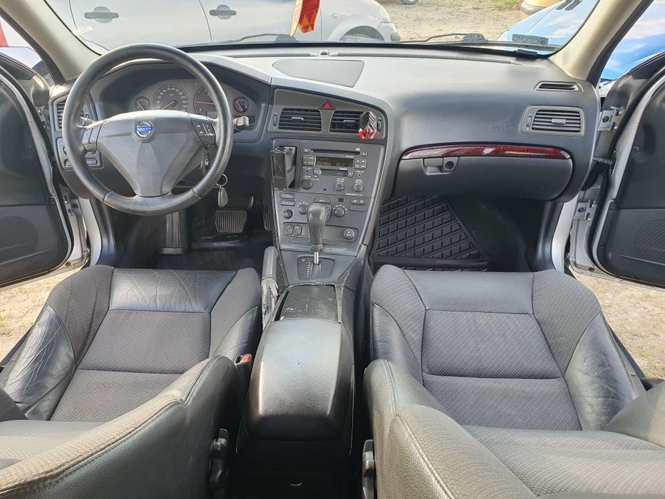 * * VOLVO S60 * * 2002r * * 2.4D * * Automat * * Bardzo Ładny Stan * *