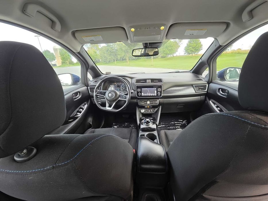 Nissan LEAF SV      2019