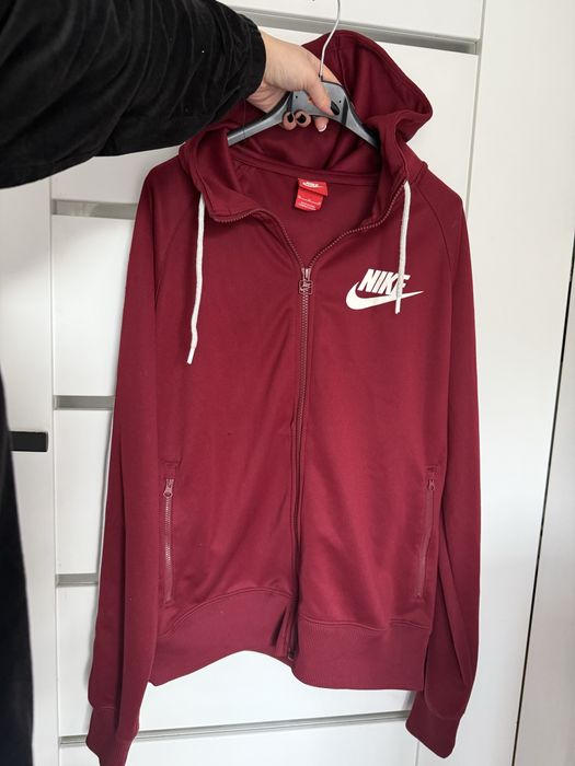 Bluza rozpinana z kapturem nike M bordo uzywana