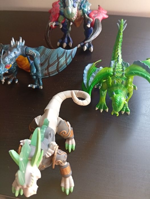 Conjunto de figuras dinofroz
