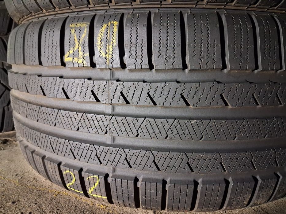 255/40 R18 Continental Winter Contact 810S шини зима Пара , КОМПЛЕКТ
