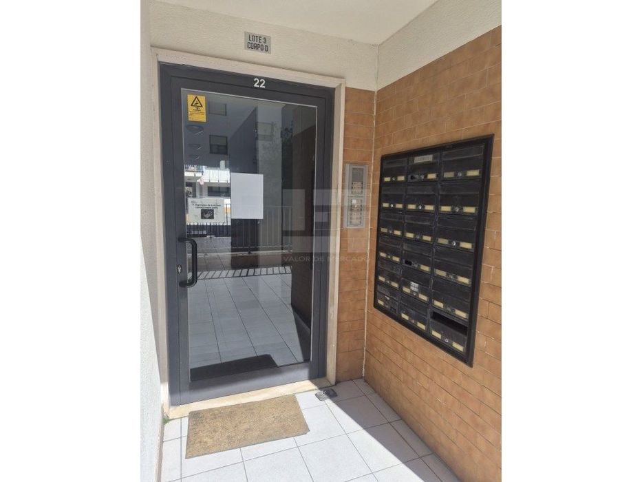 Apartamento T2 - Ameixoeira
