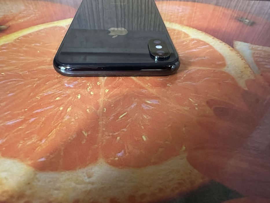 iPhone X / 64 gb