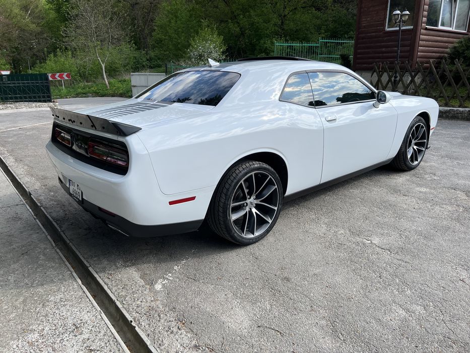 dodge challenger 3.6 SXT plus blacktop 2019