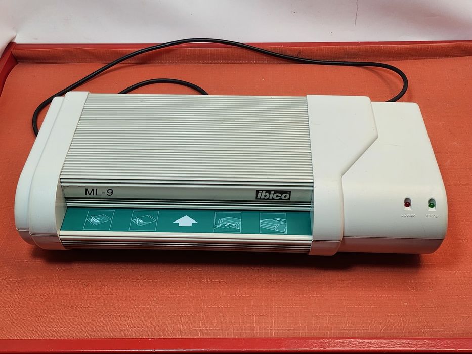 laminator Ibico ML-9.