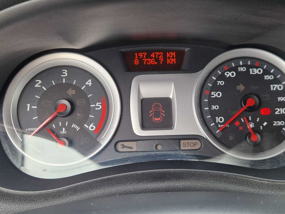 Vendo Renault Clio Rip Curl, em bom estado geral.