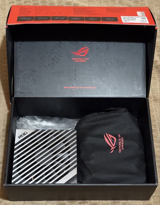 блок питания ASUS ROG Thor 850W Platinum II (с OLED-экраном)