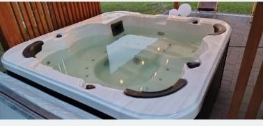 Jacuzzi SPA stan idealny