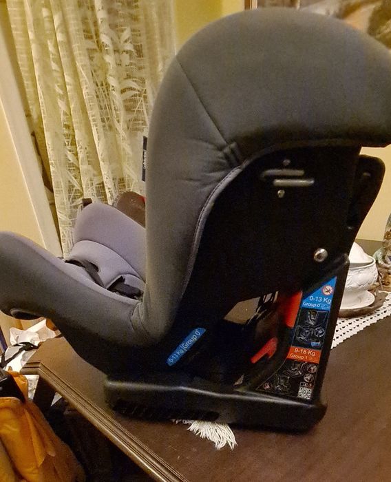 Cadeira auto Chicco 9 a 18kg grupo1 e  0 a 13 grupo 0