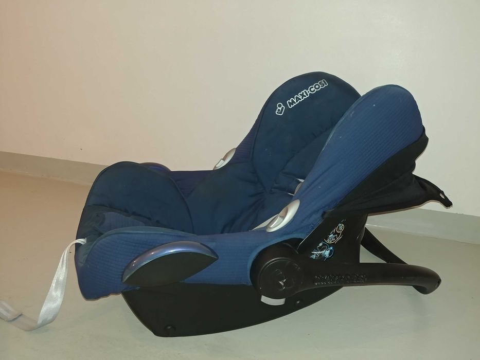 Fotelik samochodwy nosidełko Maxi Cosi 0-13 kg.