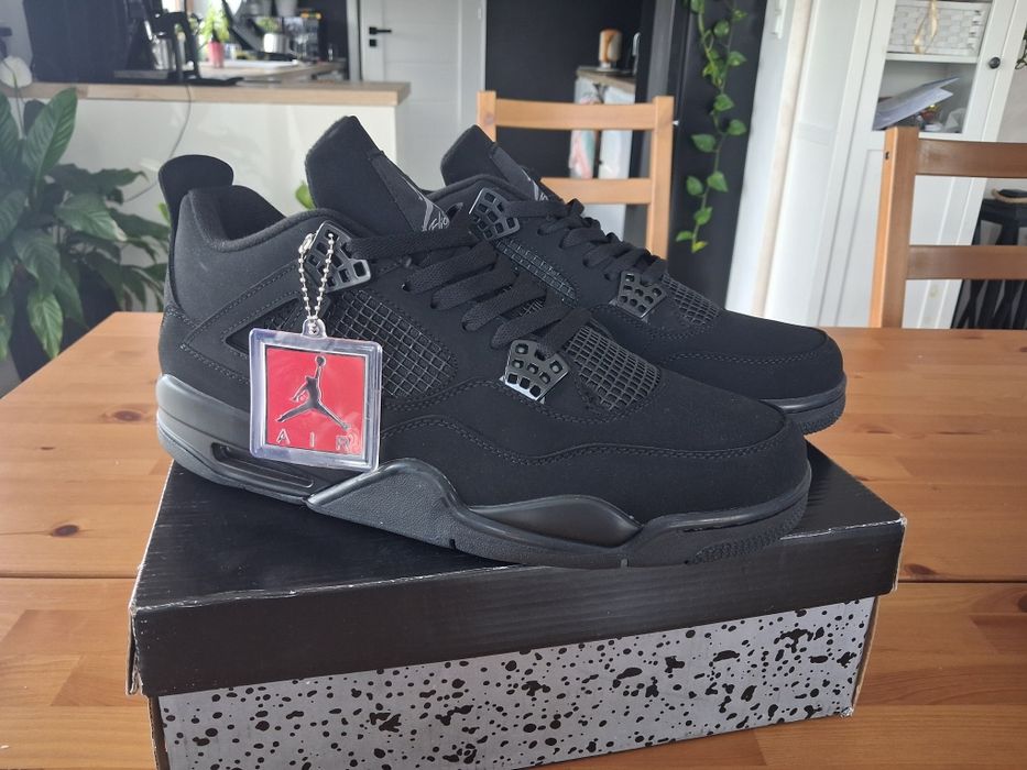 Nowe buty Nike Air Jordan 4 retro