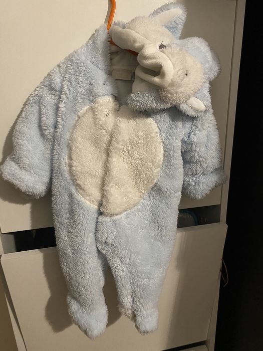 Macacão de pelucia marca chicco