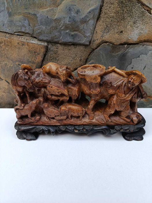 Grupo escultórico pedra-sabão China Dinastia Qing XIX tamarindo 17 cm