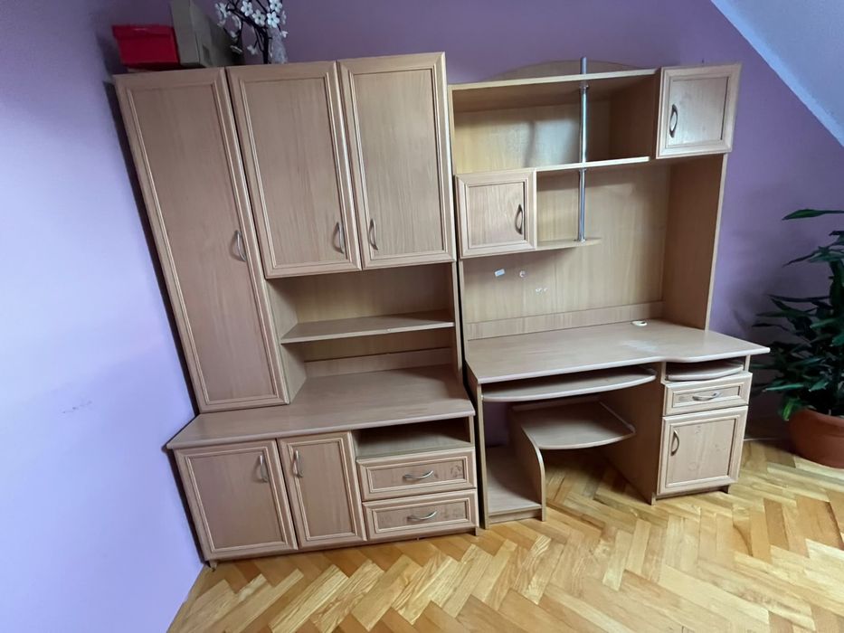 Meble pokojowe z biurkiem