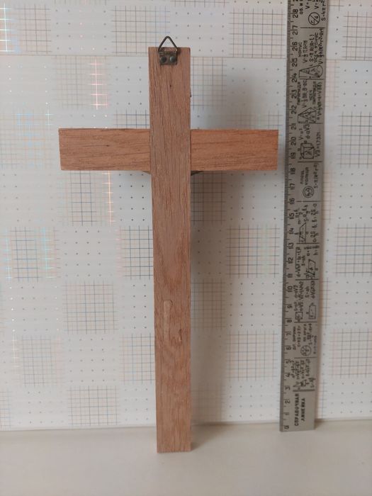 Бронзовое распятие.