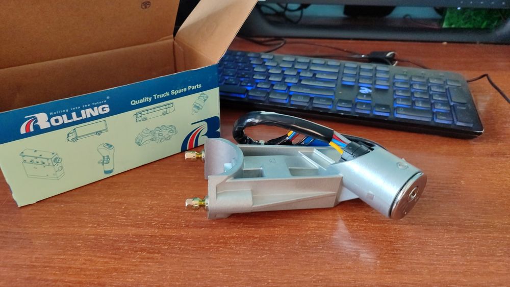 Замок зажигания Renault premium,midlum Akusan RVIISWT001