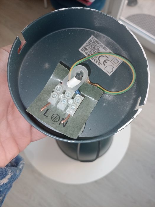 Candeeiro moderno de ferro