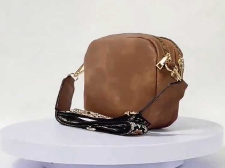 Модна жіноча сумочка