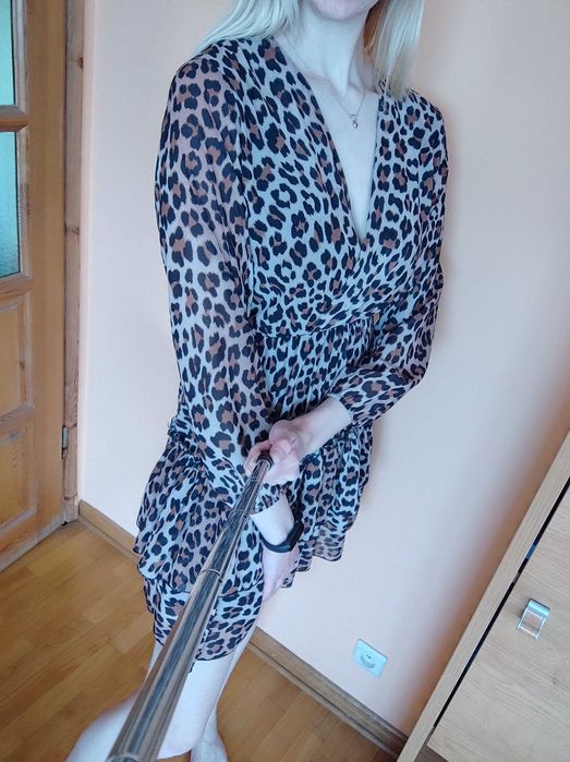 Sukienka w panterkę