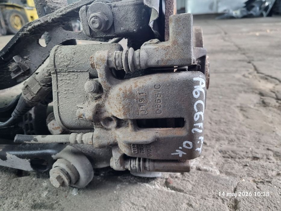 Zacisk hamulcowy elektryczny  prawy tył Audi A6 C6 sedan lift