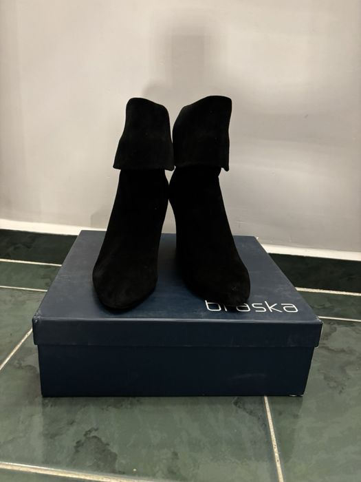 Чобітки жіночі замшеві