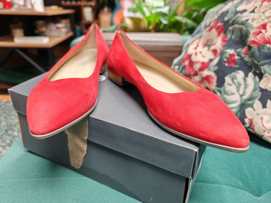 Balerinki, półbuty Ecco rozm 41. Piękna czerwień