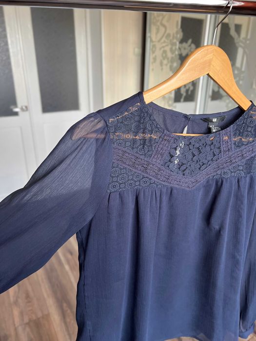 Жіноча блуза з мереживом H&M