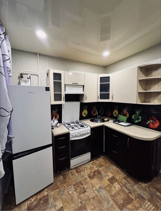 Продам 3-ком.кв на Левом берегу, 1мкрн.с Мебелью и техникой