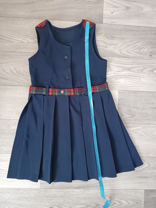 Продам шкільний сарафан