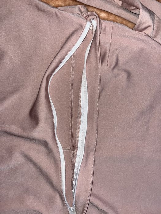 Одяг для вагітних та годуючих матусь M-XL