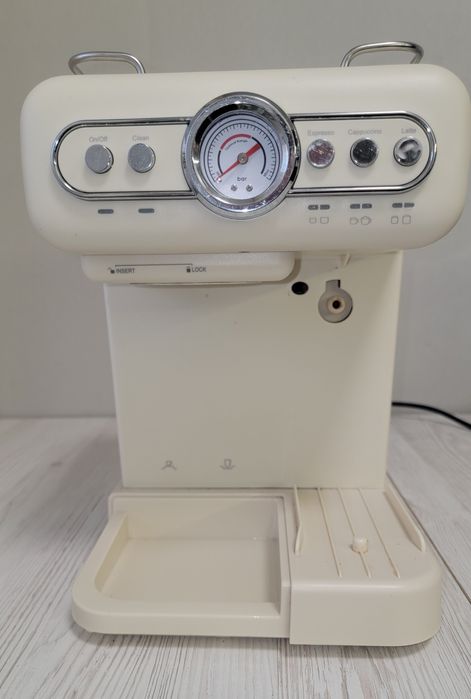 Кавоварка Кавомашина Klarstein Espressionata Evo 19 бар 1350 Вт (00454