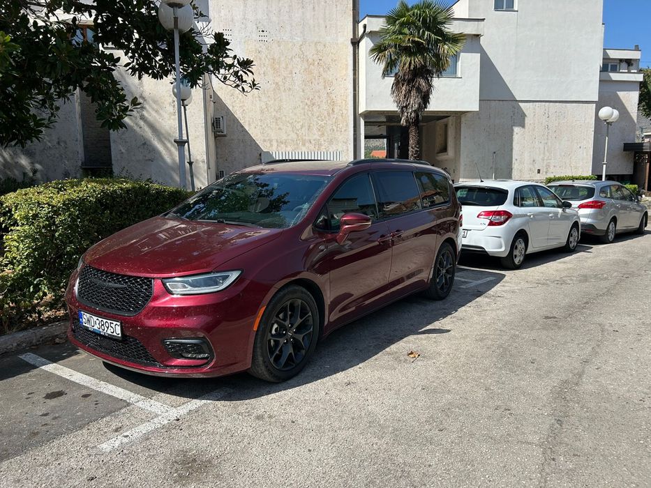 Wynajem minivan bus Chrysler Pacifica 7 osobowy!