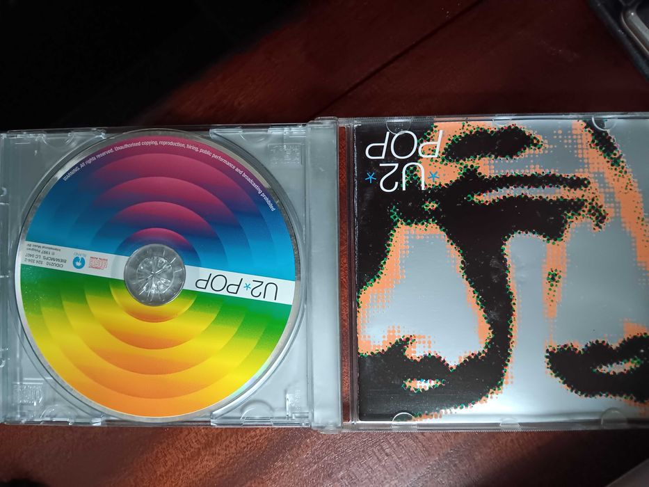 CD  de banda U2  Pop