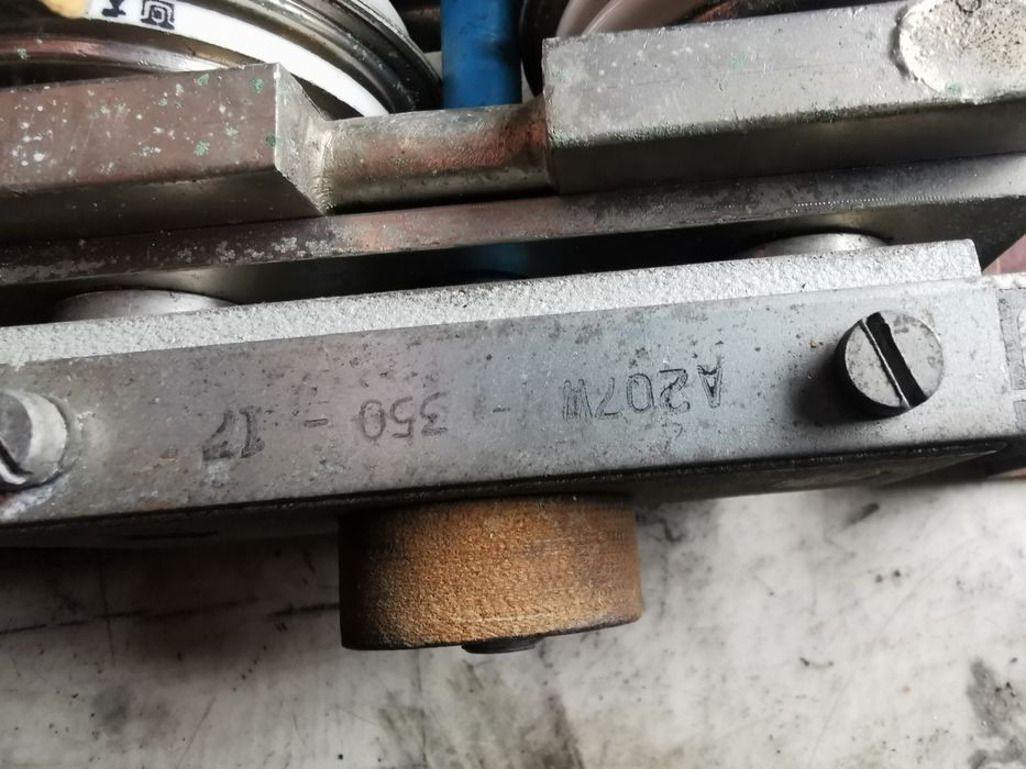 Tyrystory T93-1250