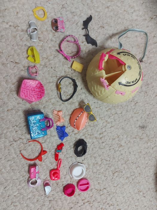 Великий набір LOL Surprise у шарах:2 ляльки, 4 шари, 44 предмети.Лот1