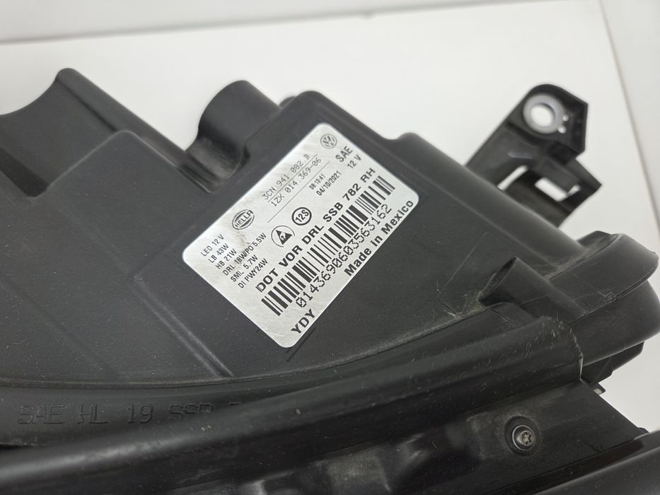 Фара права VW Atlas 2020-2023 Full Led Adaptive USA