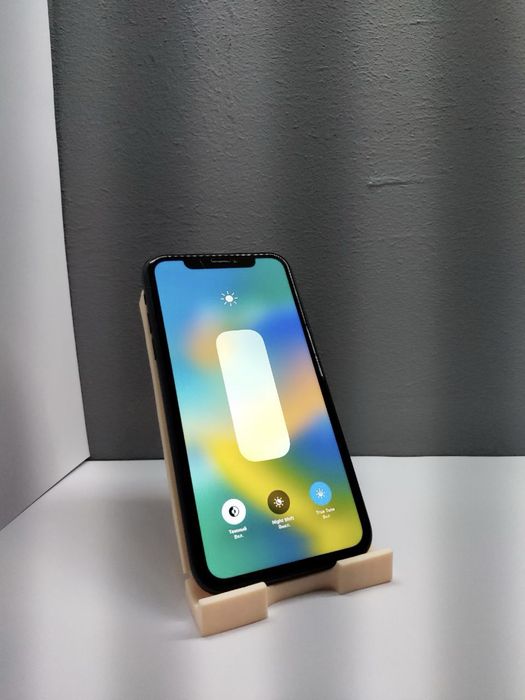 IPhone Xr 64gb Black R-Sim