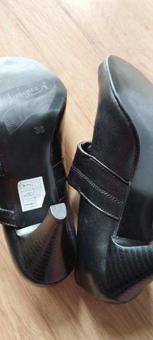 Buty damskie r. 36 nowe